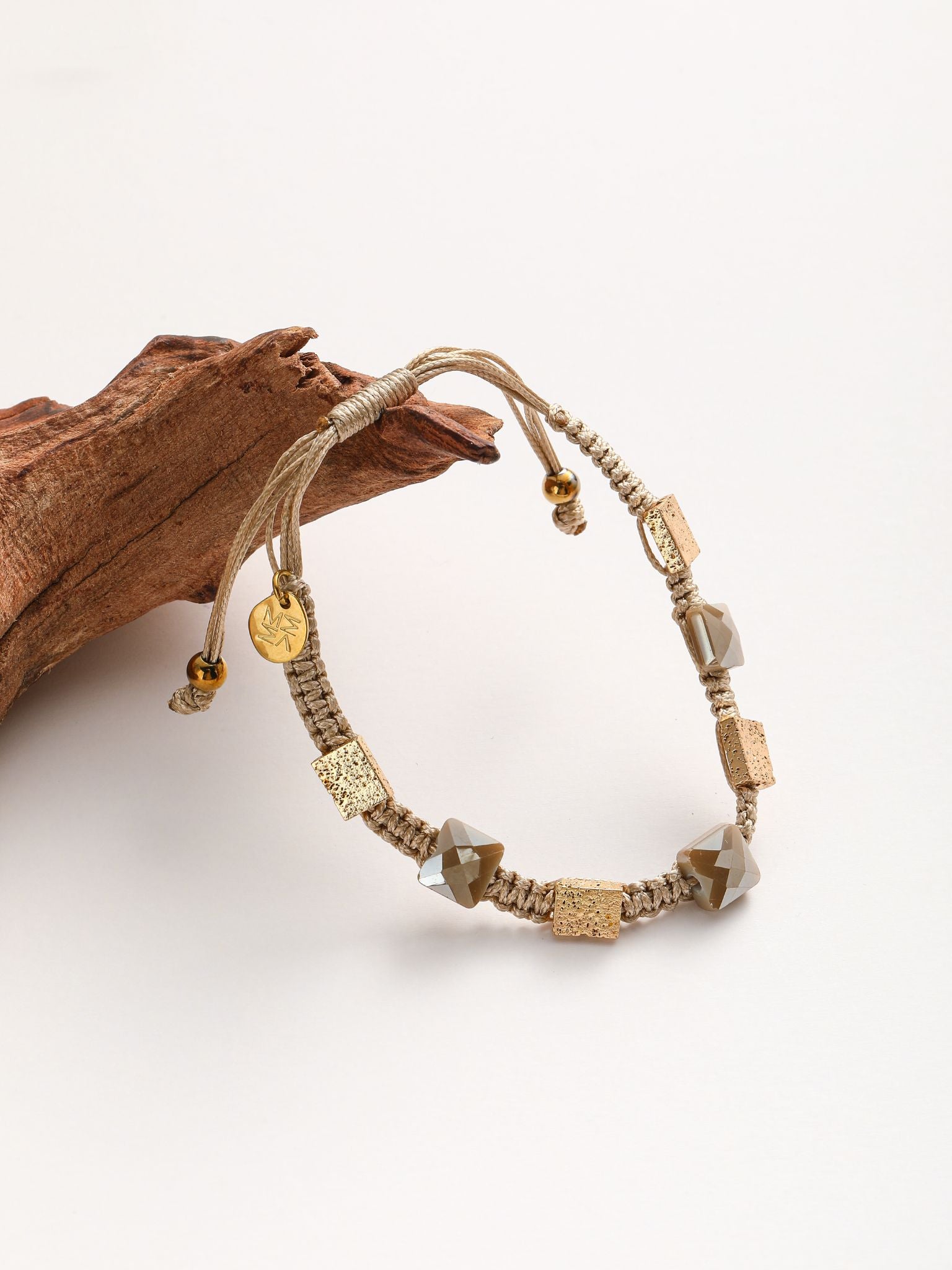 Bracciale intrecciato con cristalli