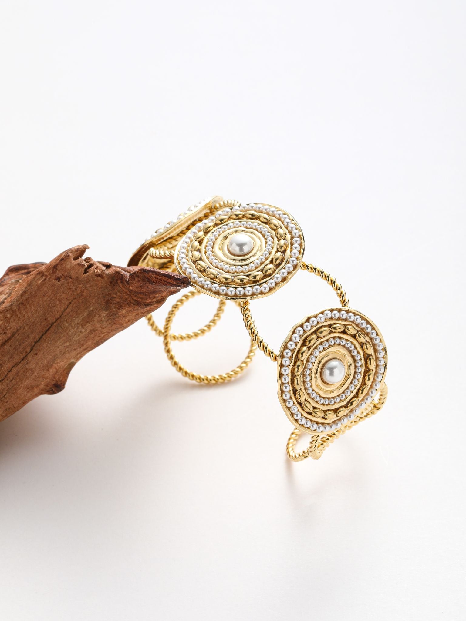Bracciale rigito farfalla
