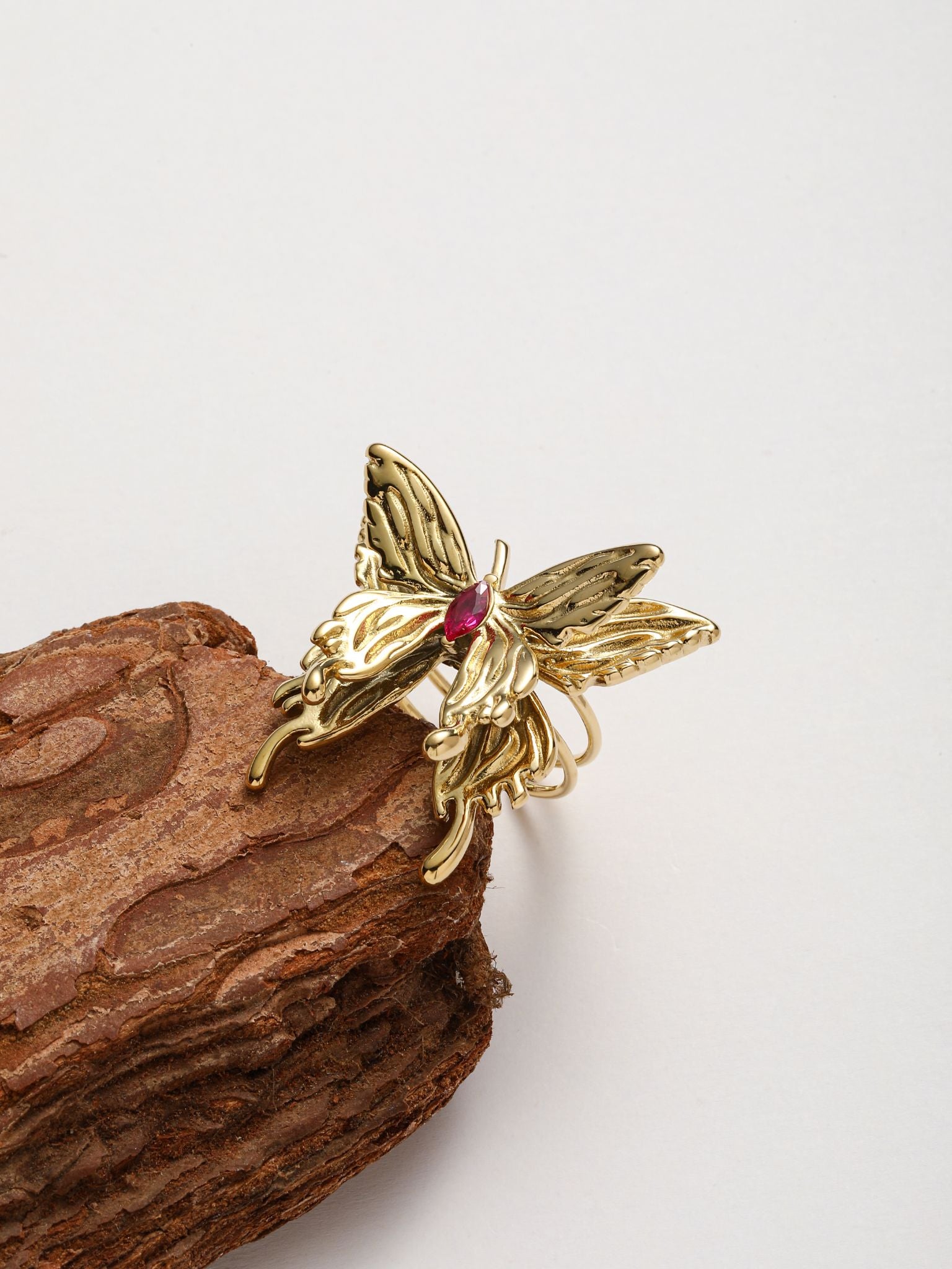 Anello a farfalla
