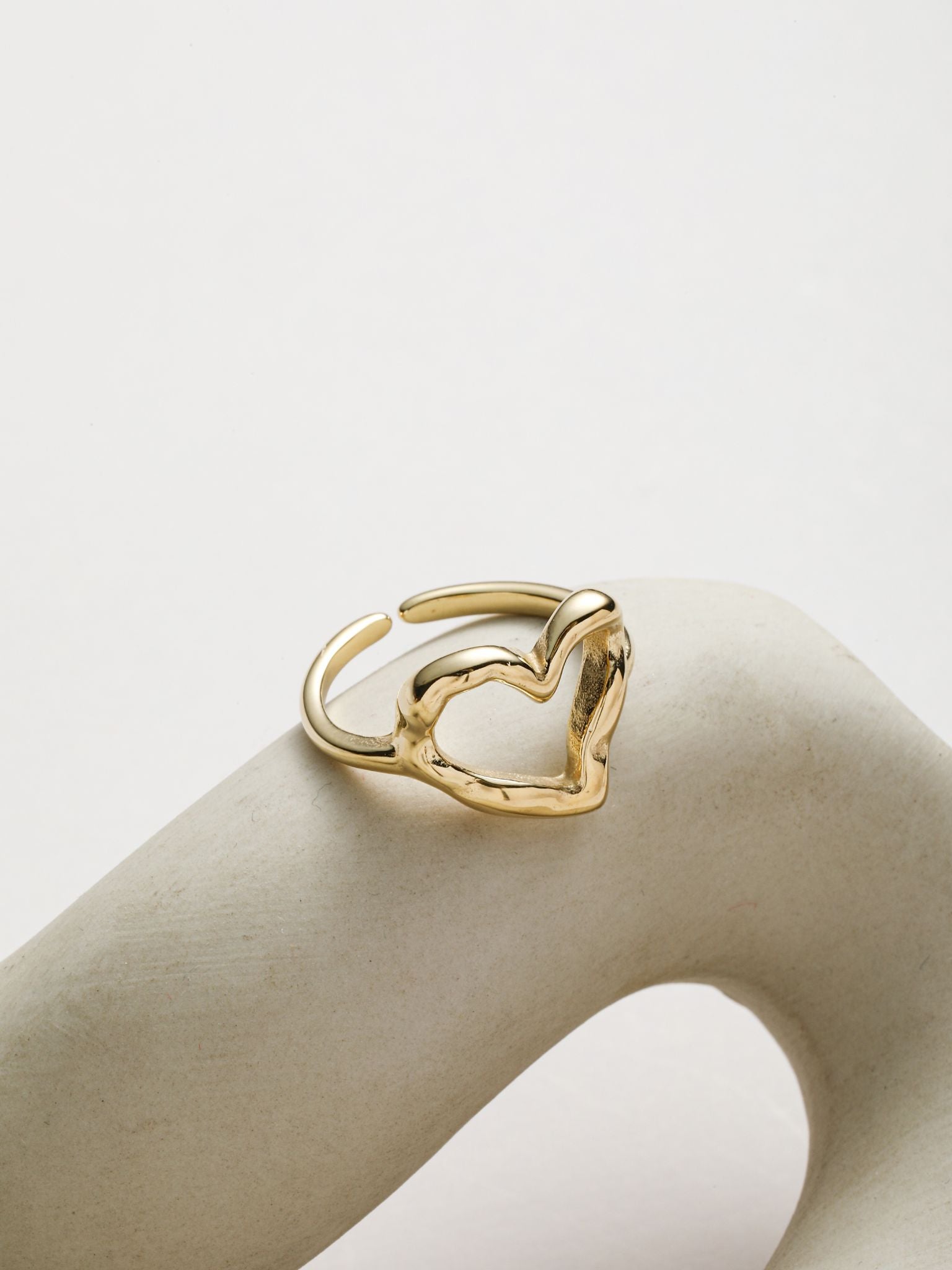 Anello a forma cuore
