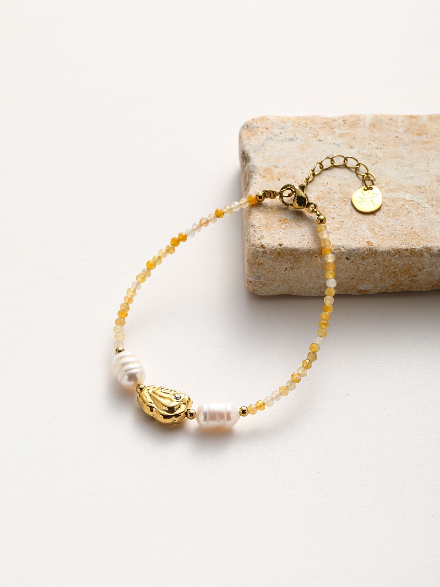 Bracciale perle fiume e pietra dura