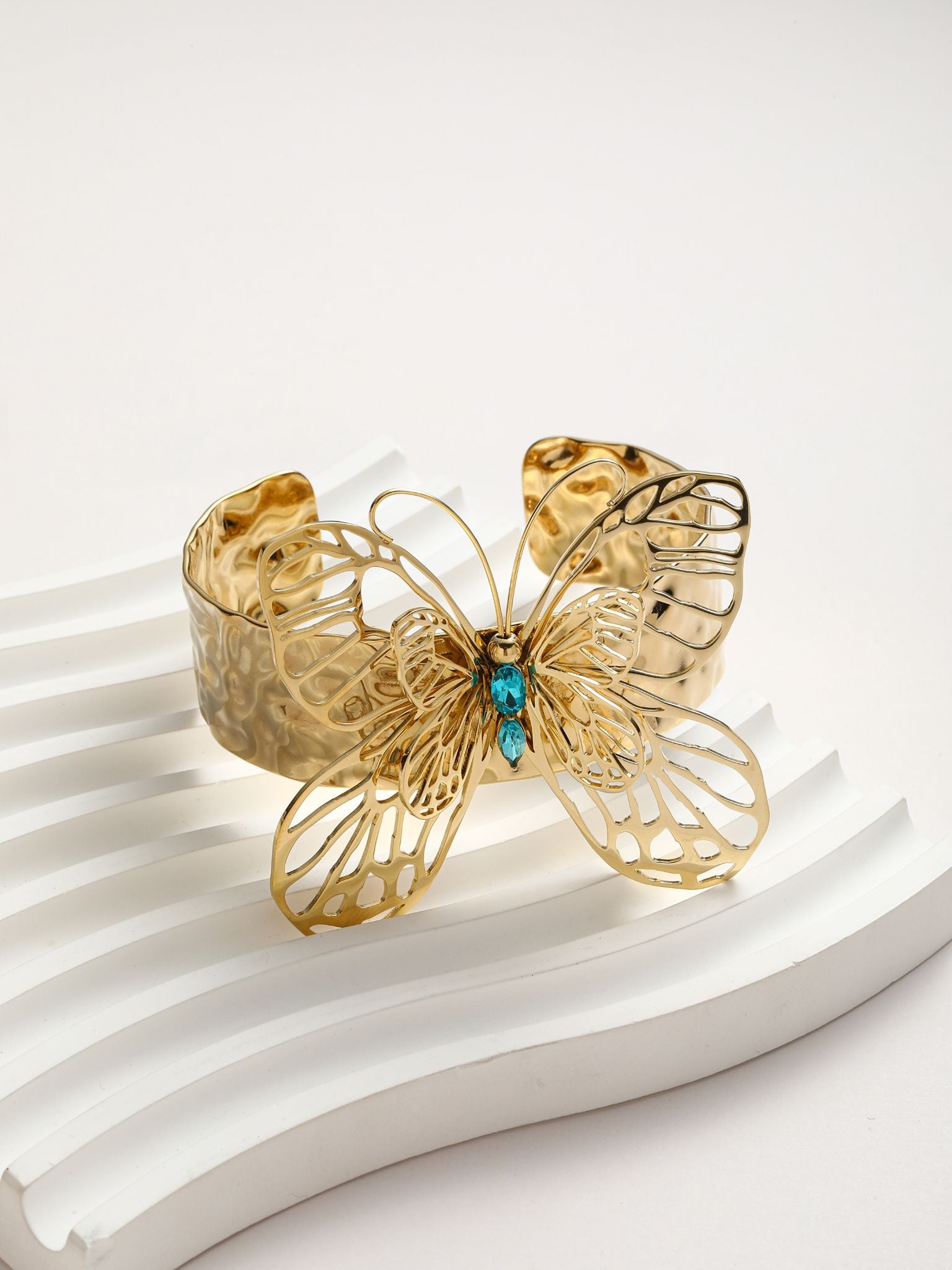 Bracciale rigido farfalla