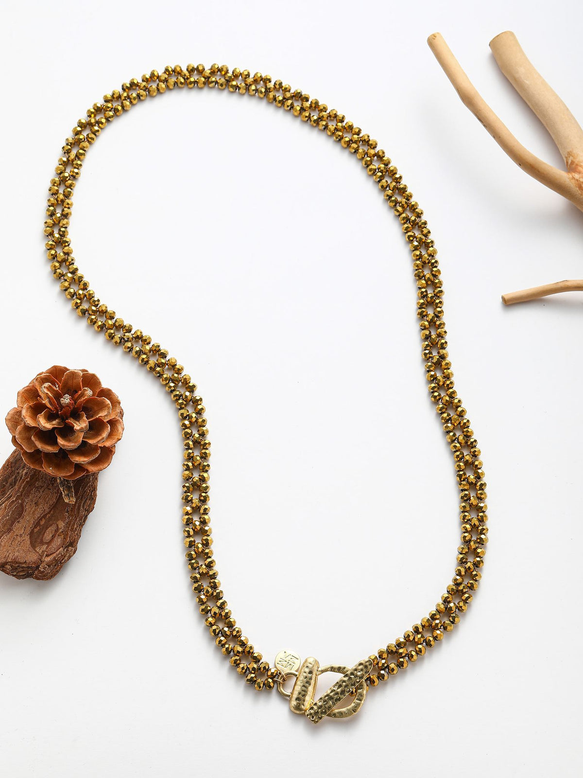 COLLARINO E BRACCIALE CON DUE FUNZIONI AVVERTENZE: EVITARE IL CONTATTO CON ACQUA E PROFUMI.