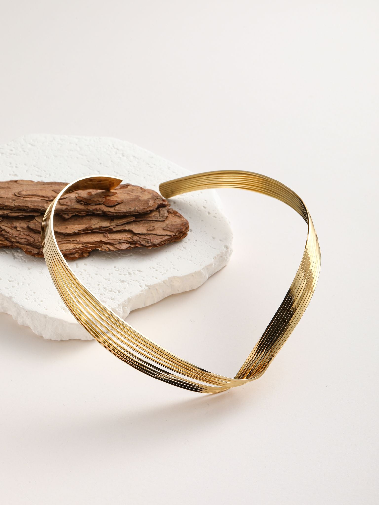 Collana geometric a fili