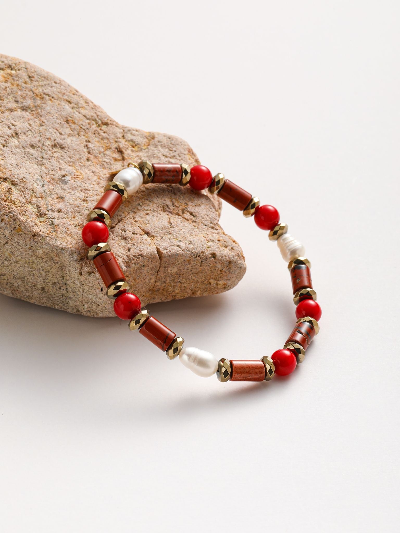 Bracciale perle fiume e pietra dura