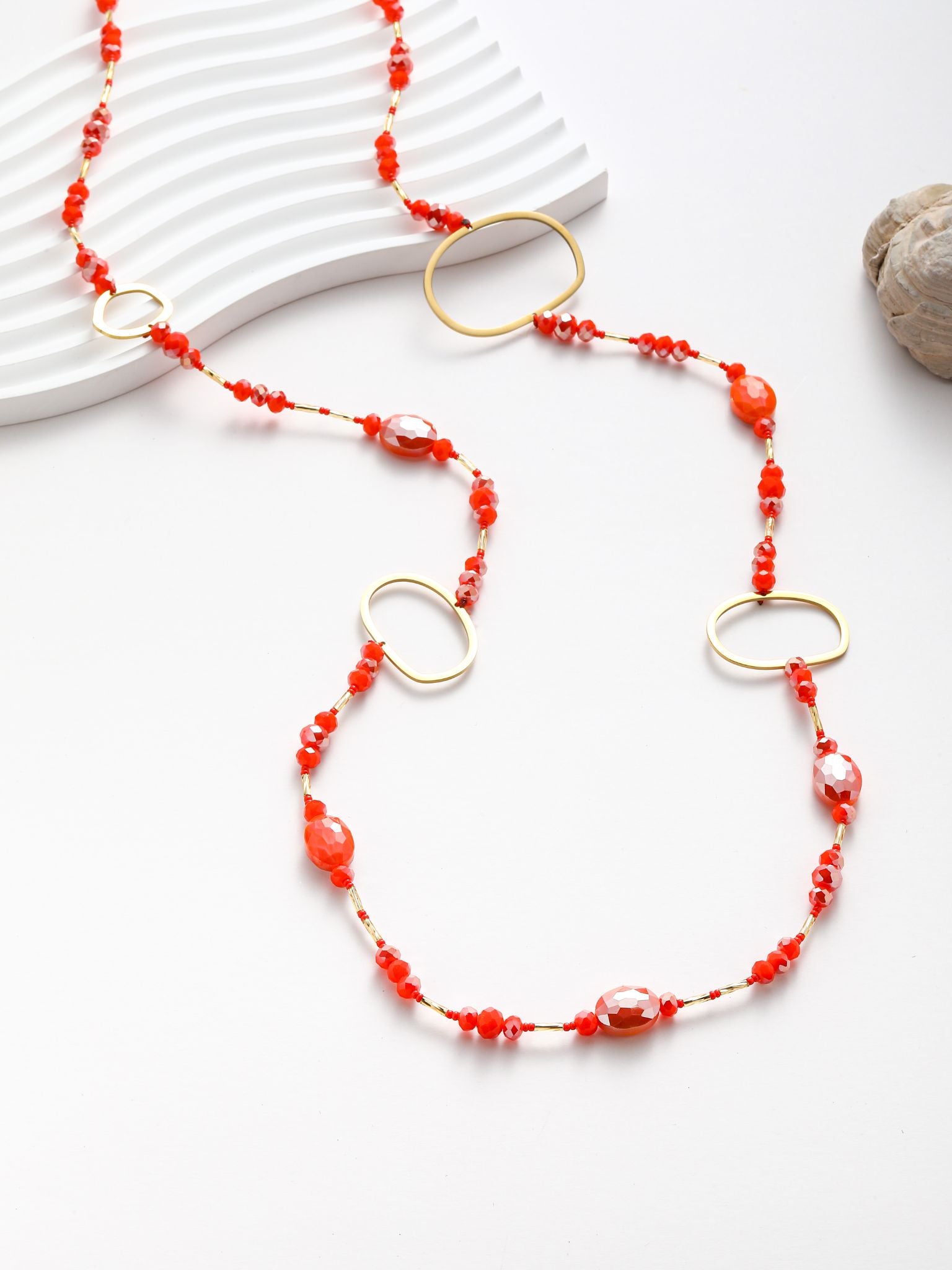 Collana in acciaio e cristalline