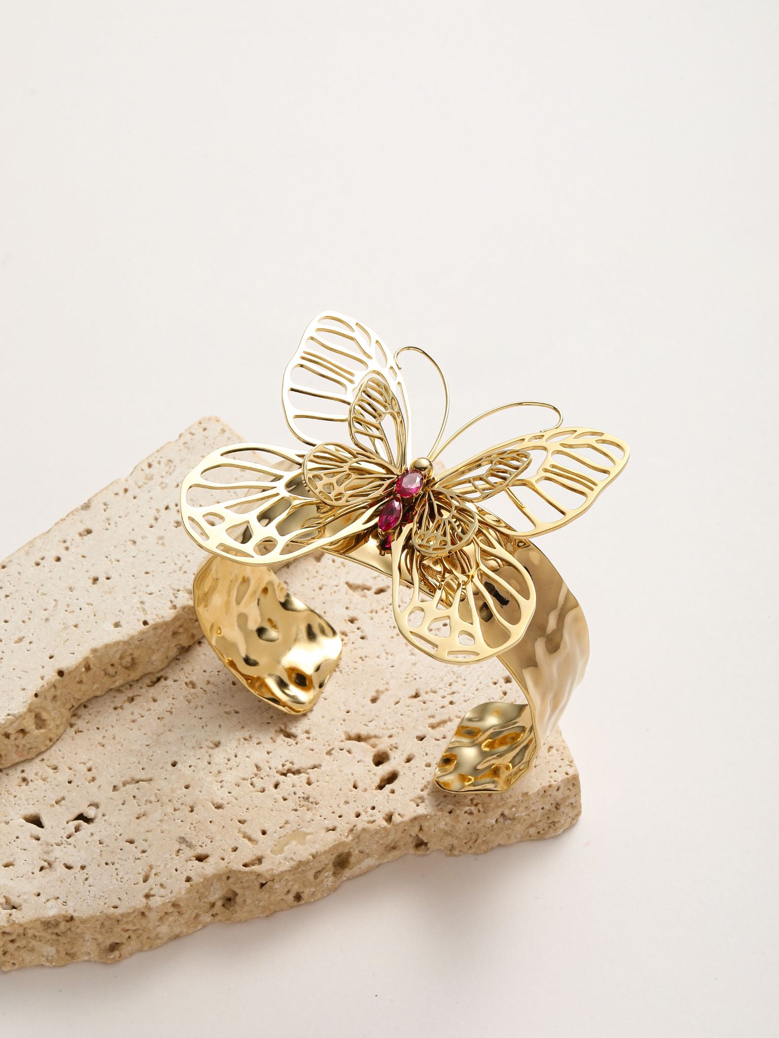 Bracciale rigido farfalla