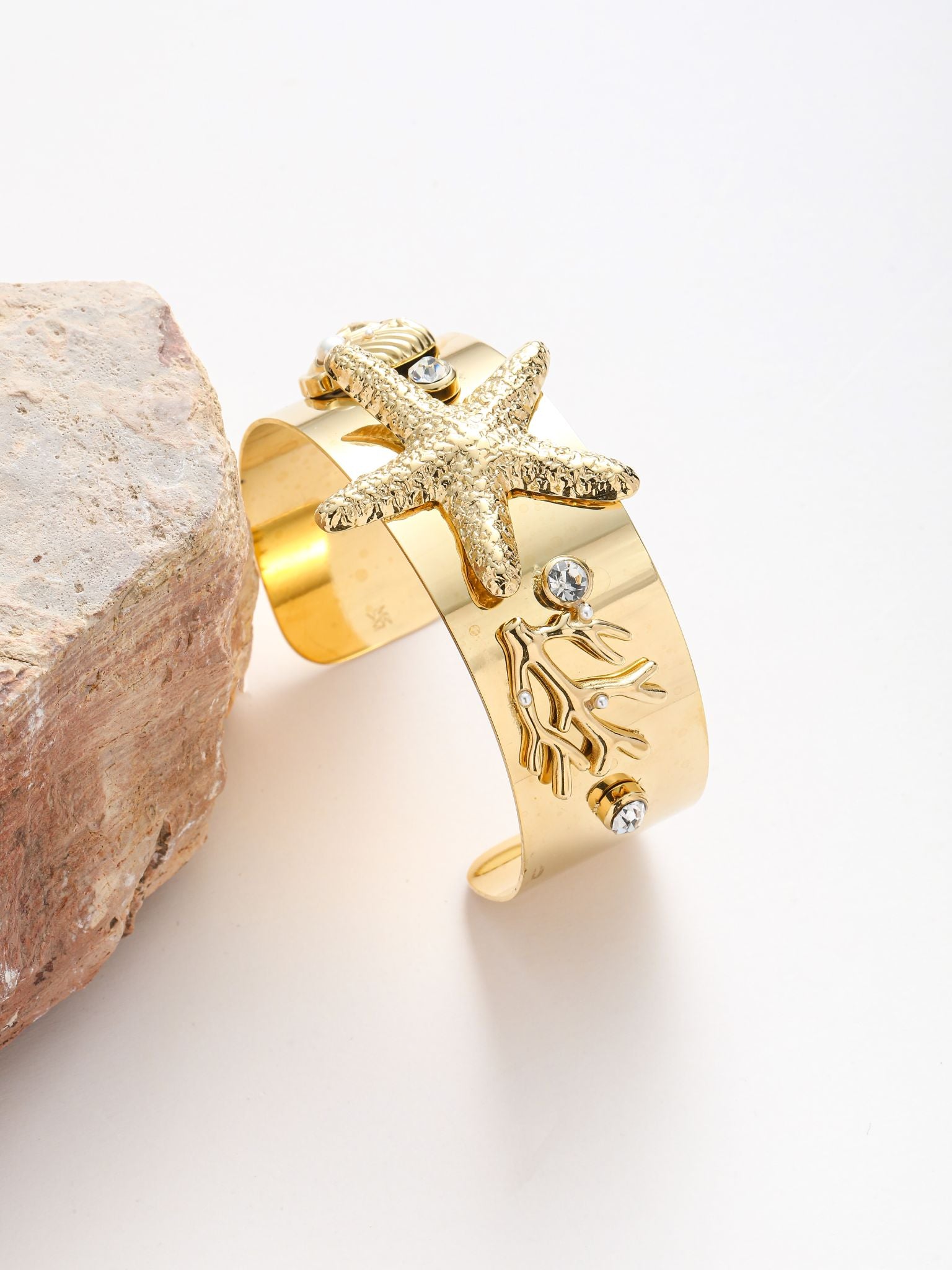 Bracciale rigito stella marino e strass
