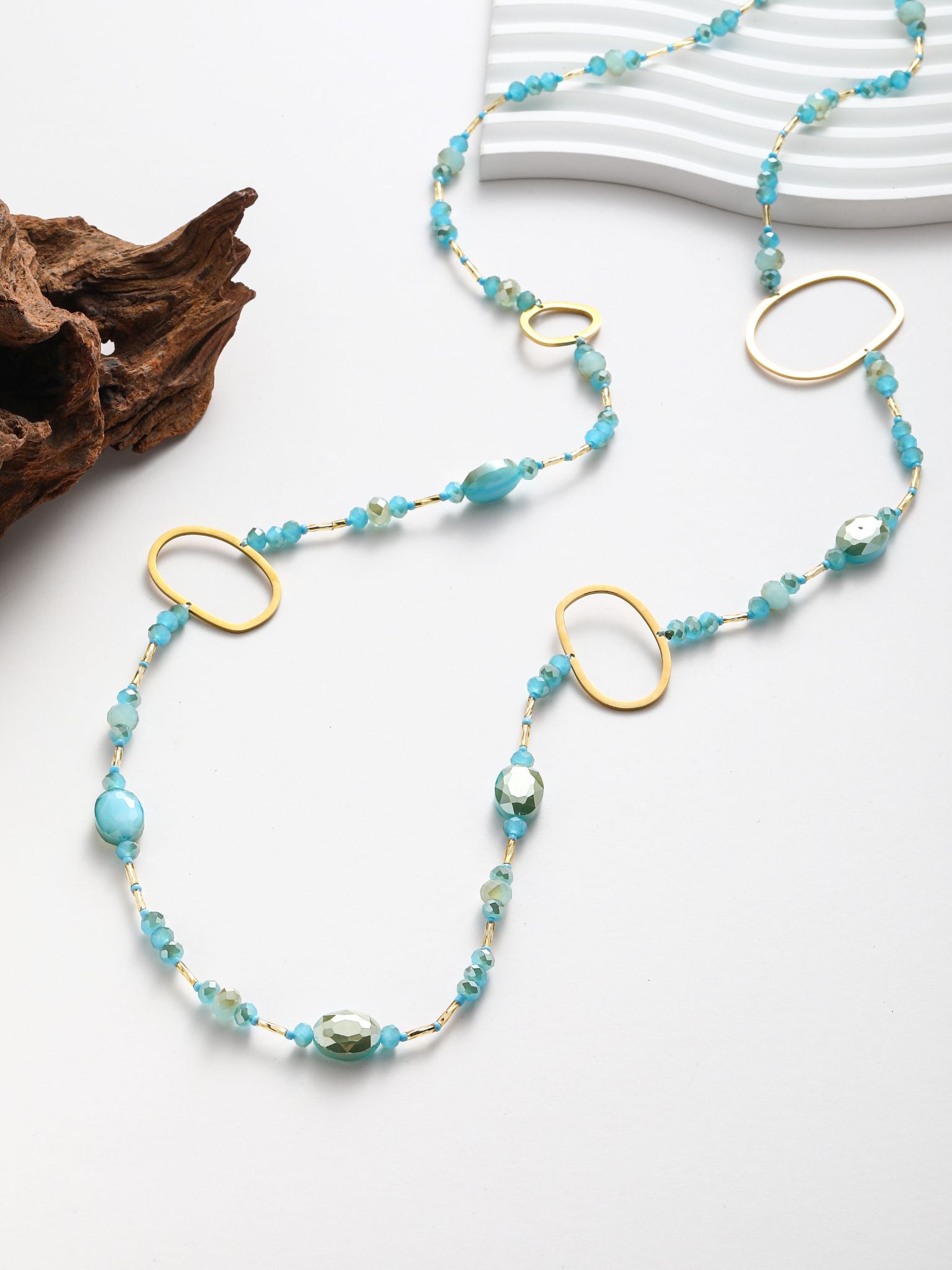 Collana in acciaio e cristalline
