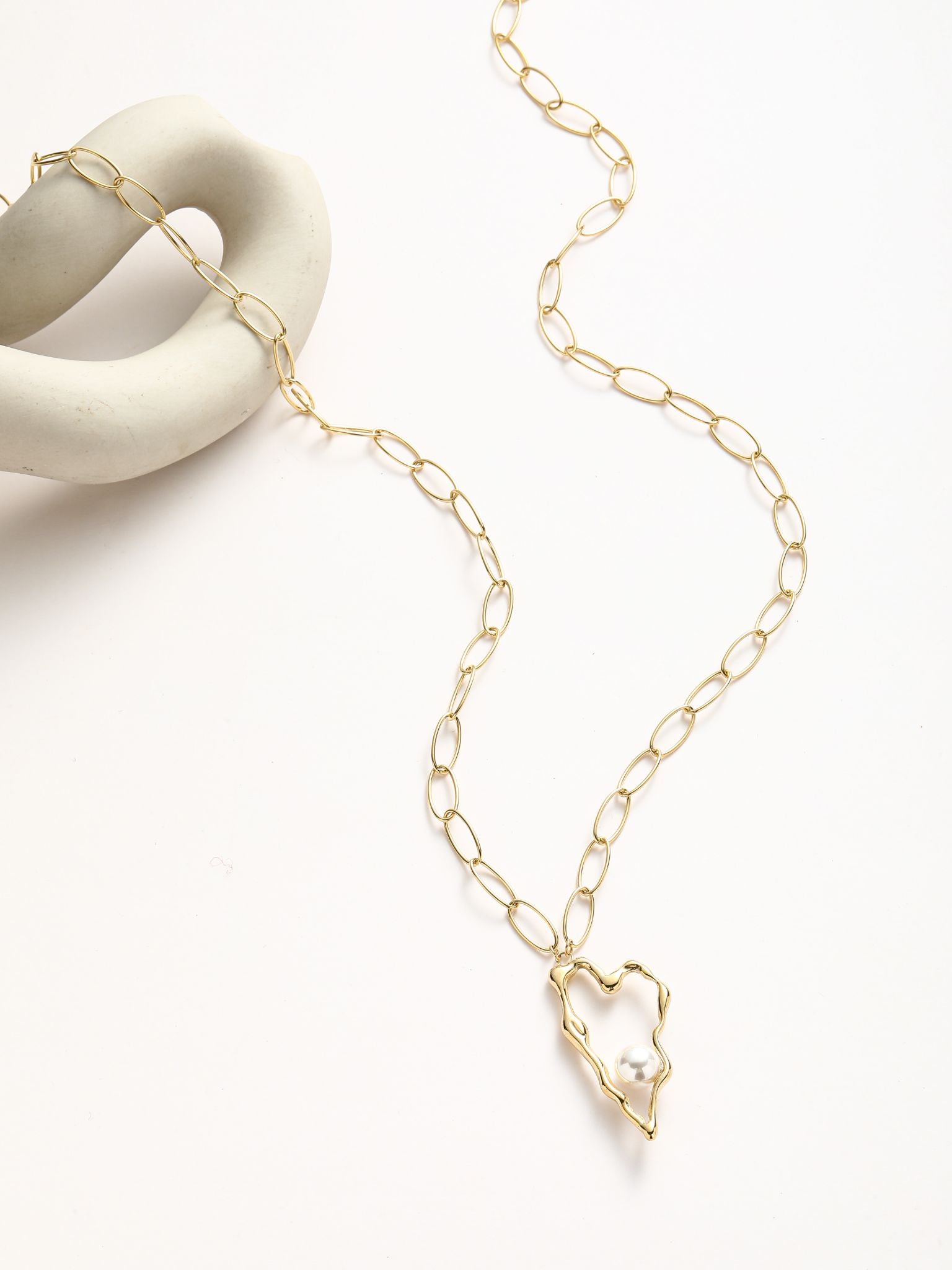 Collana con pedente a forma cuore