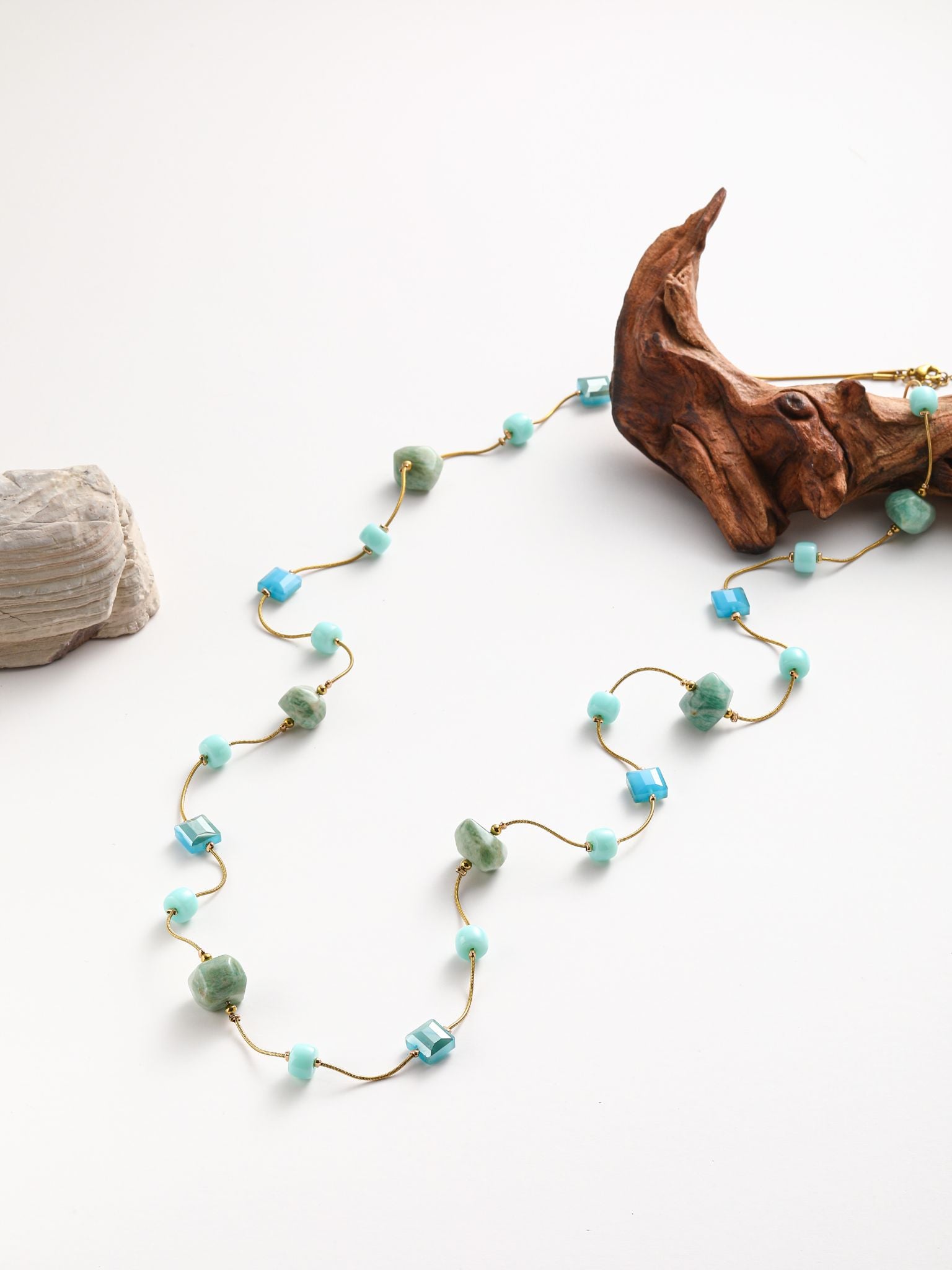 Collana in catena di serpente con pietra dura AGAT