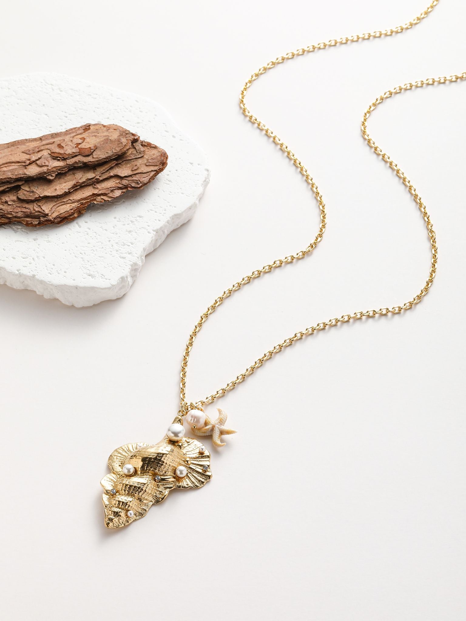 Collana con stella marina pedente