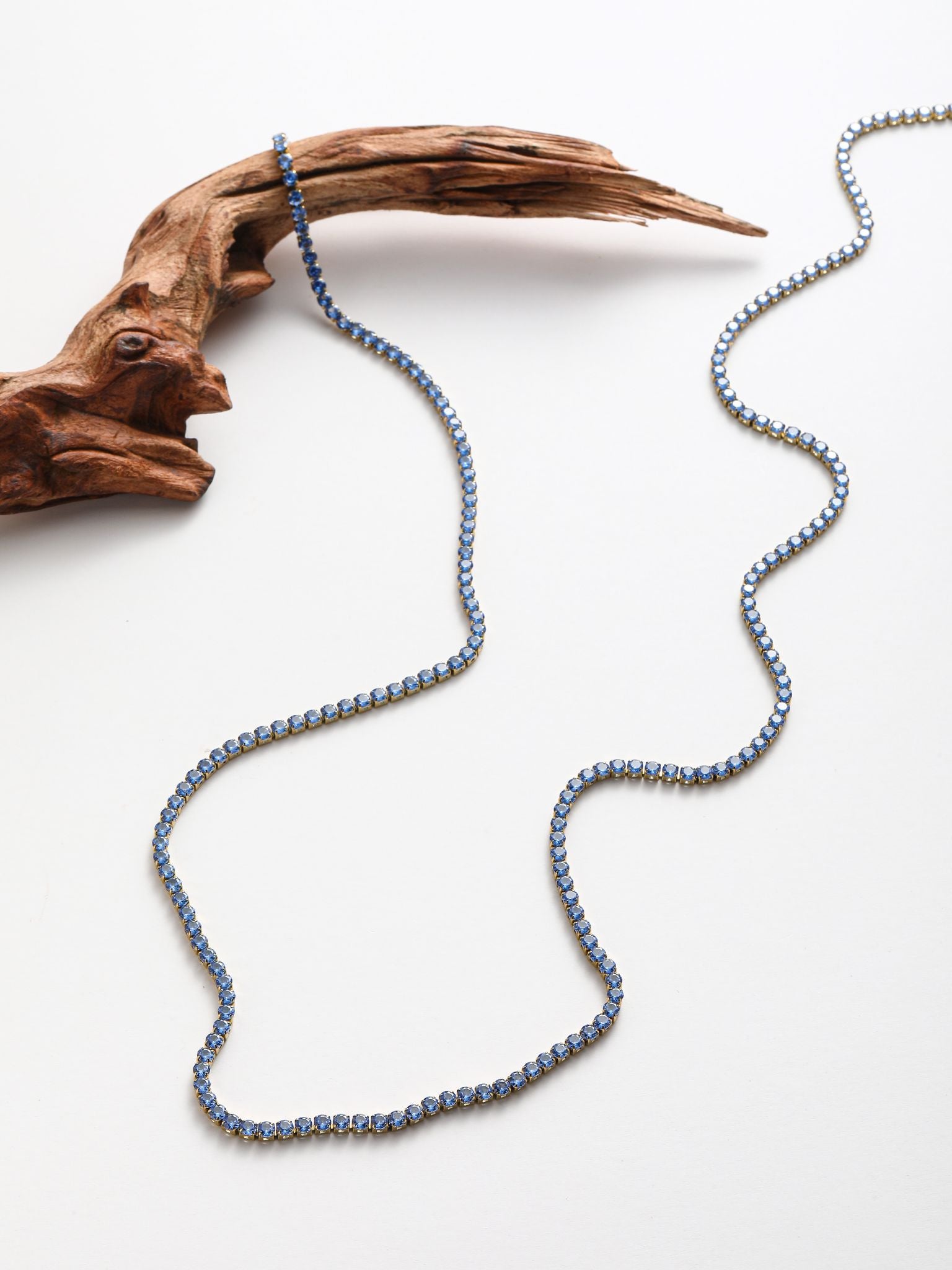 Collana a filo con zircone