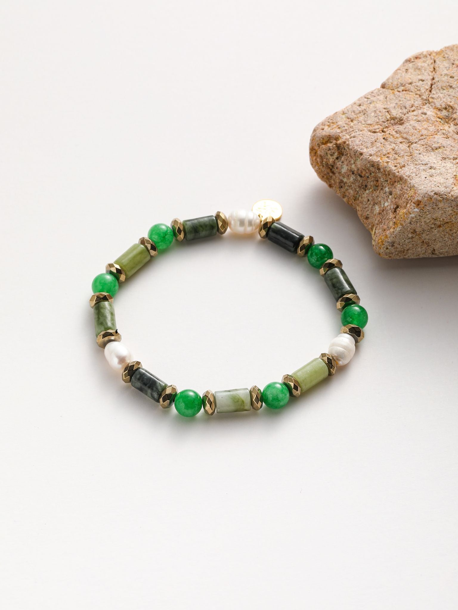 Bracciale perle fiume e pietra dura