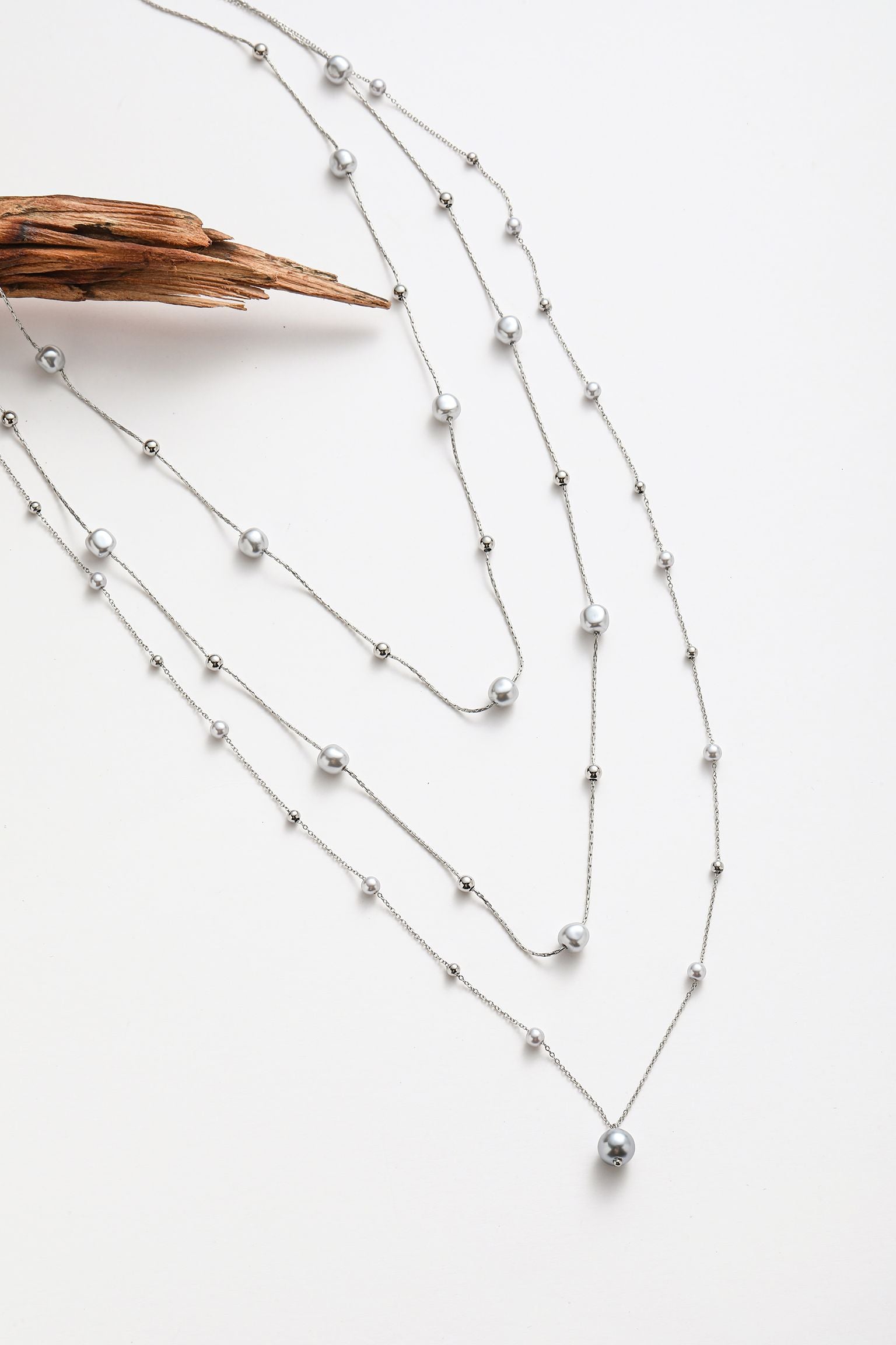 Collana con perle bianche a 3 strati