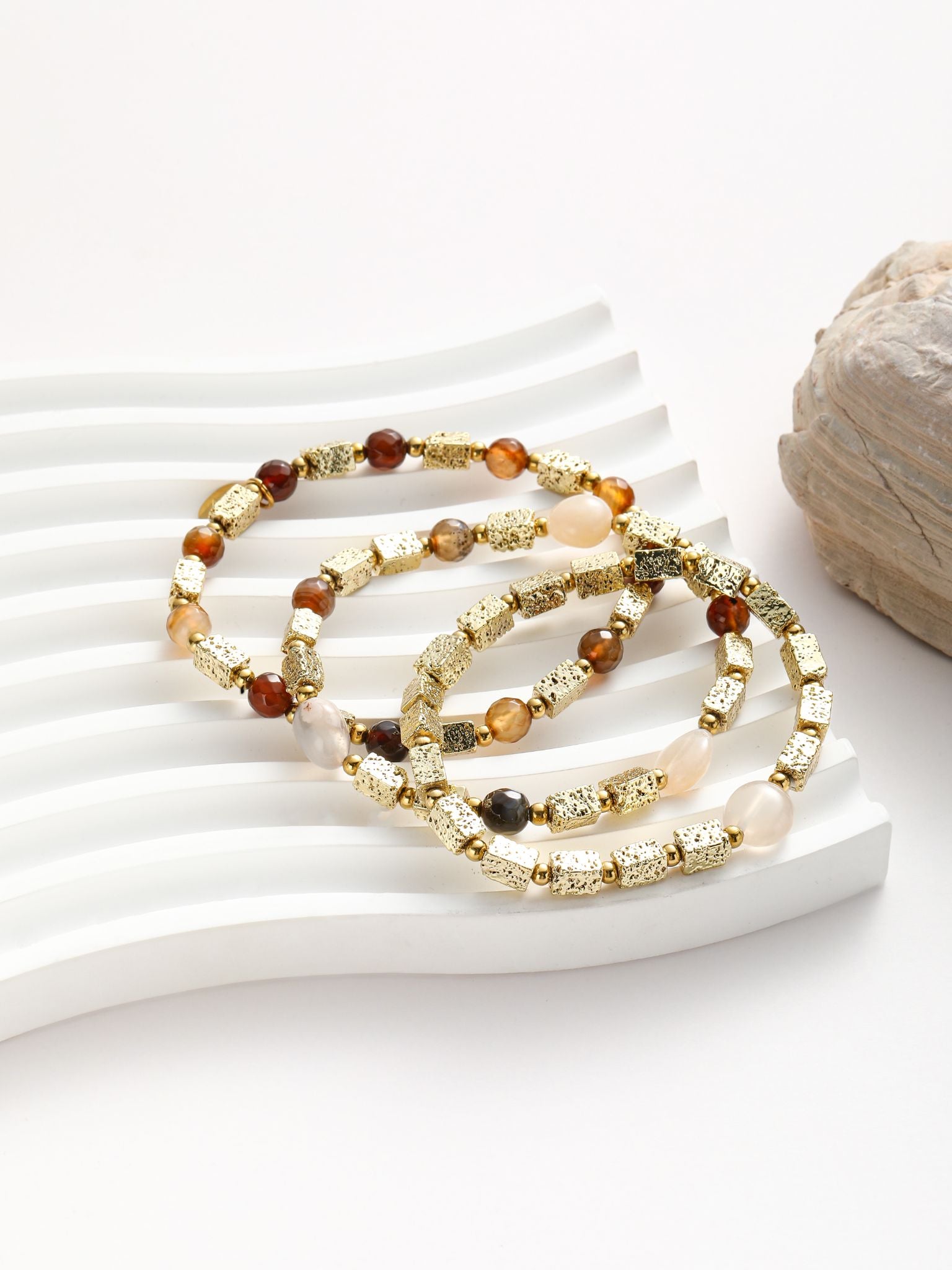 Bracciale infilato con AGATA e acciaio