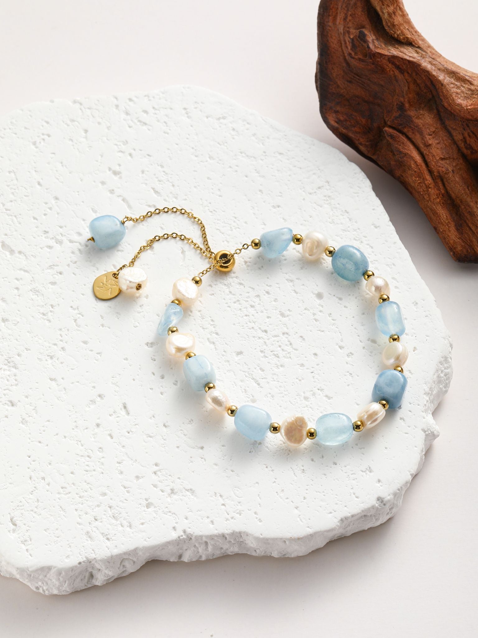 Bracciale perle fiume e pietra dura